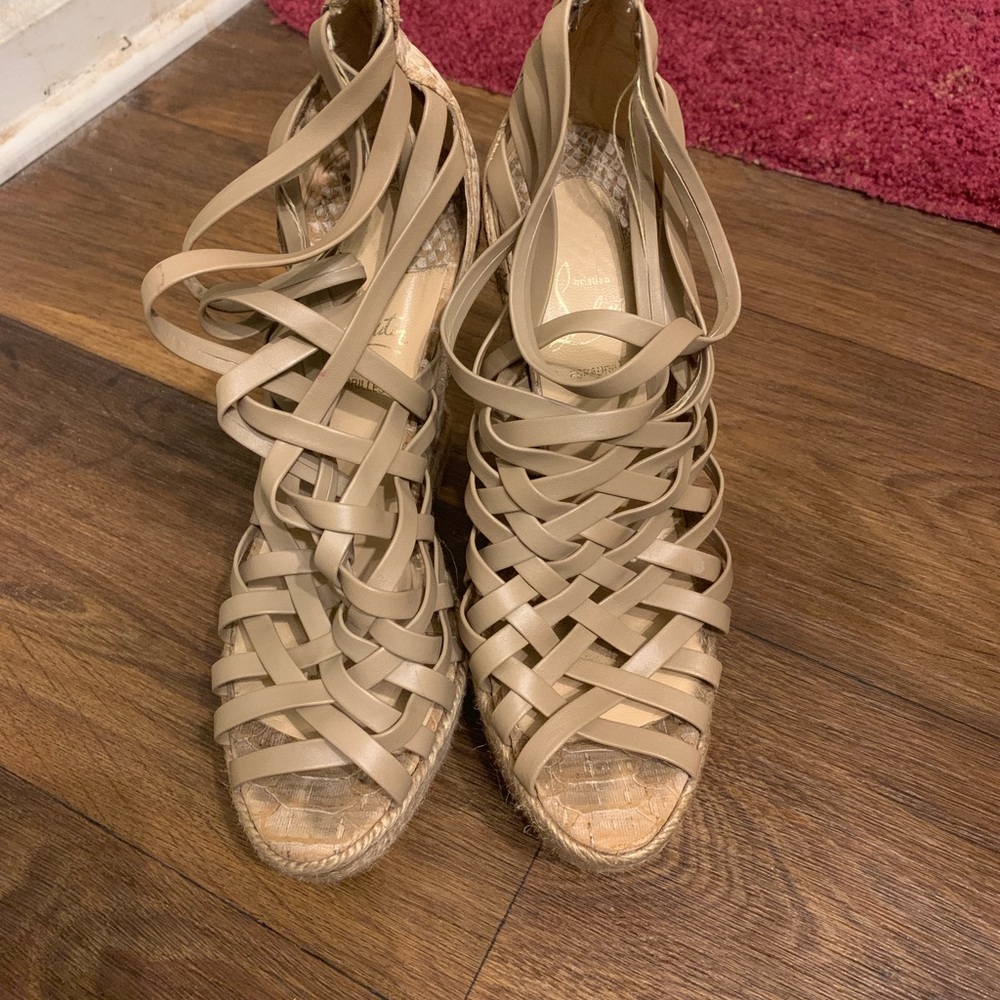 Pre ❤️  Louboutins
